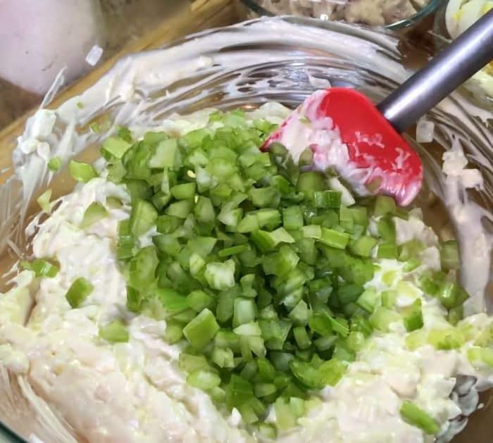 Easy Southern-Style Macaroni Salad Ingredients