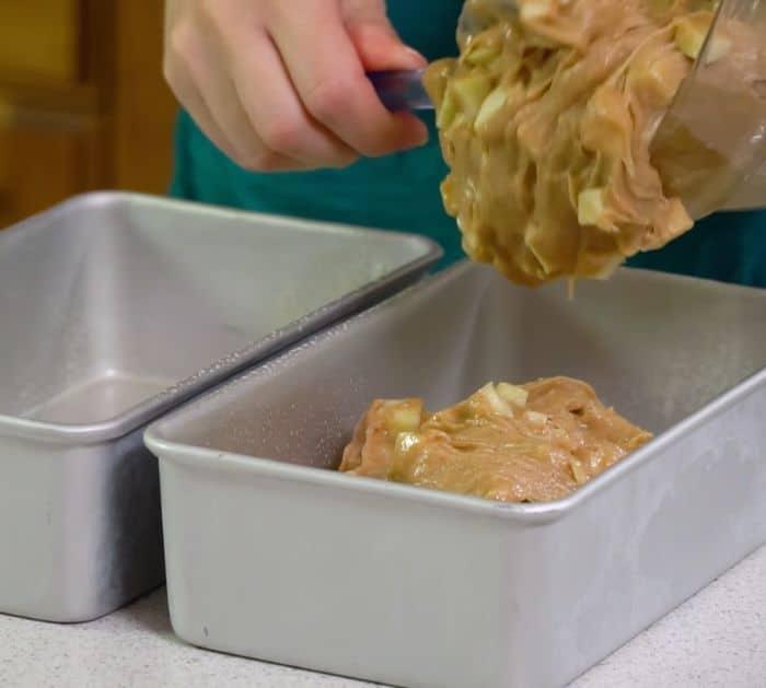 How to Make Cinnamon Apple Bread