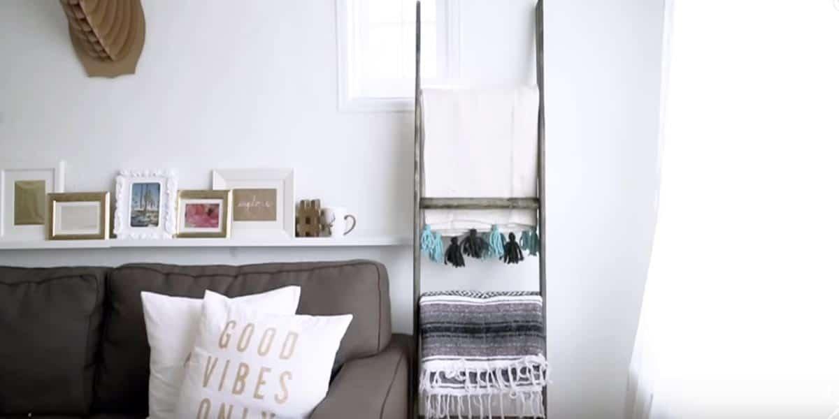 She Builds A Ladder To Hold The Awesome Blanket She Also Shows You How To Make (Watch!)