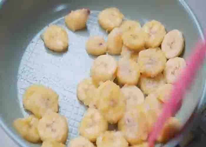 Cooking the bananas for the French toast rolls