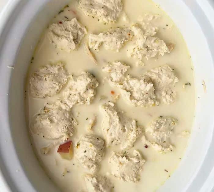 How to Make Crockpot Chicken and Dumplings