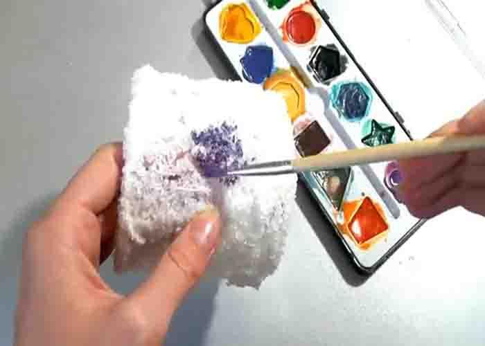 Adding color to the DIY crystal planter