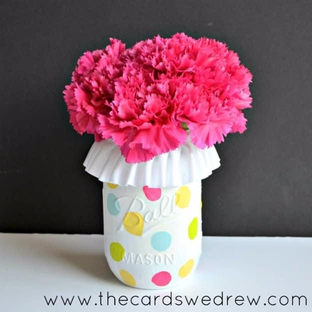 Polka Dot Mason Jar Vase, a fun mason jar craft for summer and a budget friendly summer craft idea and it comes together fast