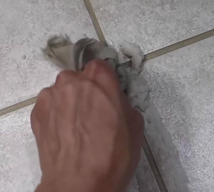 DIY Homemade Grout Cleaning Solution