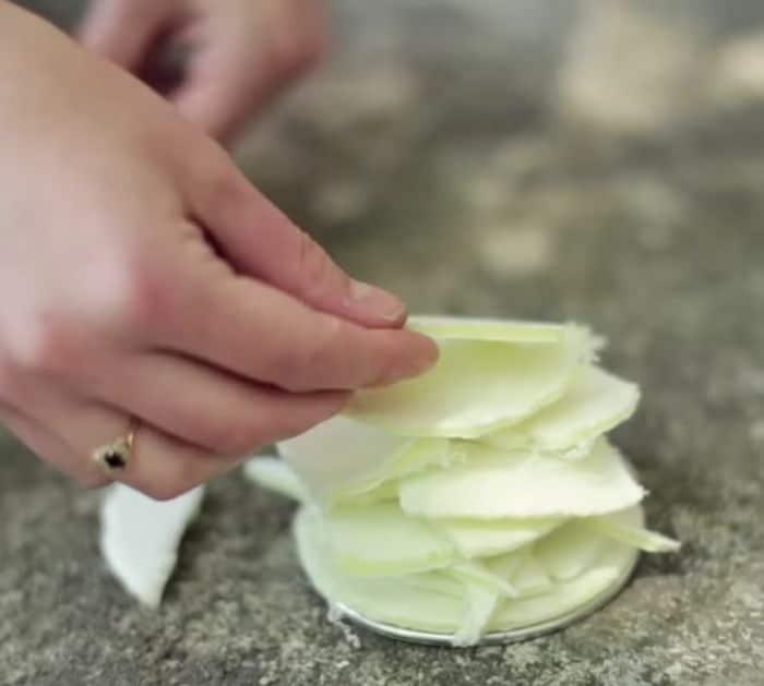 Easy DIY Mason Jar Sewing Kit Tutorial