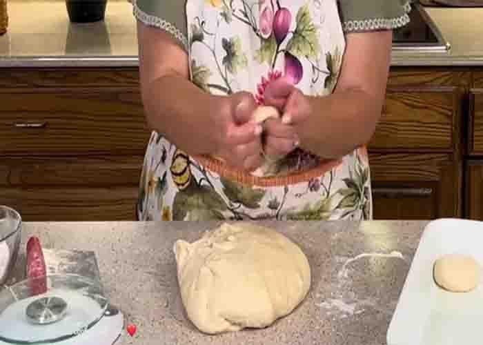 Shaping the dough into balls