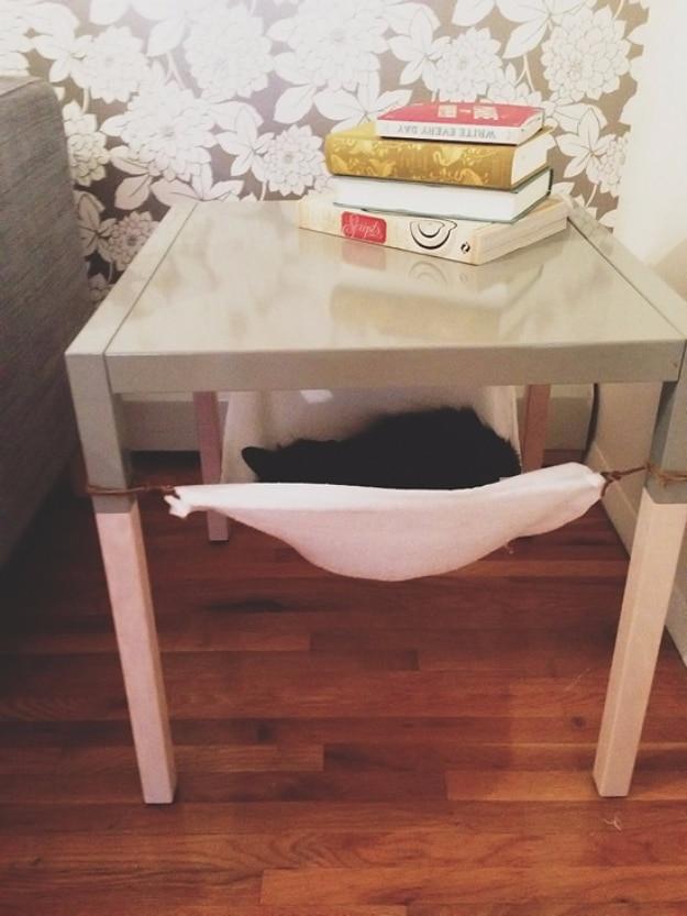 Create An Under Table Cat Hammock, simple enough to try with stuff already on hand and the fix worth remembering