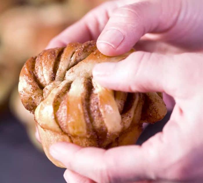 How to Make Cinnamon Rolls from Scratch