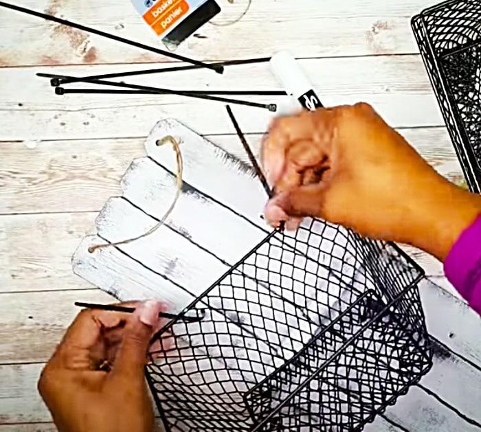Dollar Tree DIY - How To Make A Wall Hanging - Dollar Tree DIY