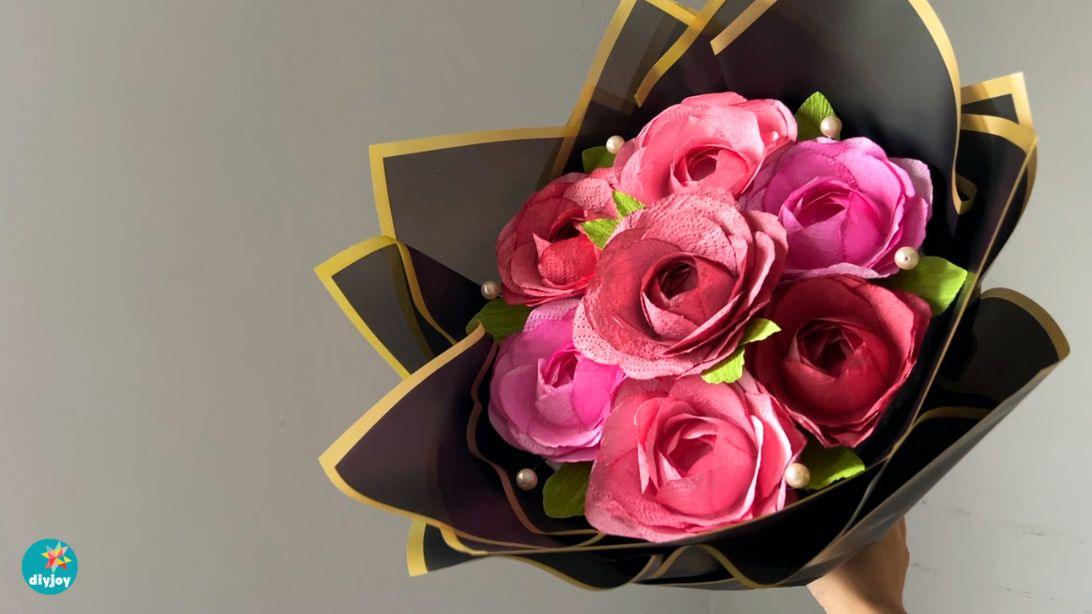Paper Towel Flower Bouquet, a thoughtful DIY that saves real money on decor and satisfying to finish