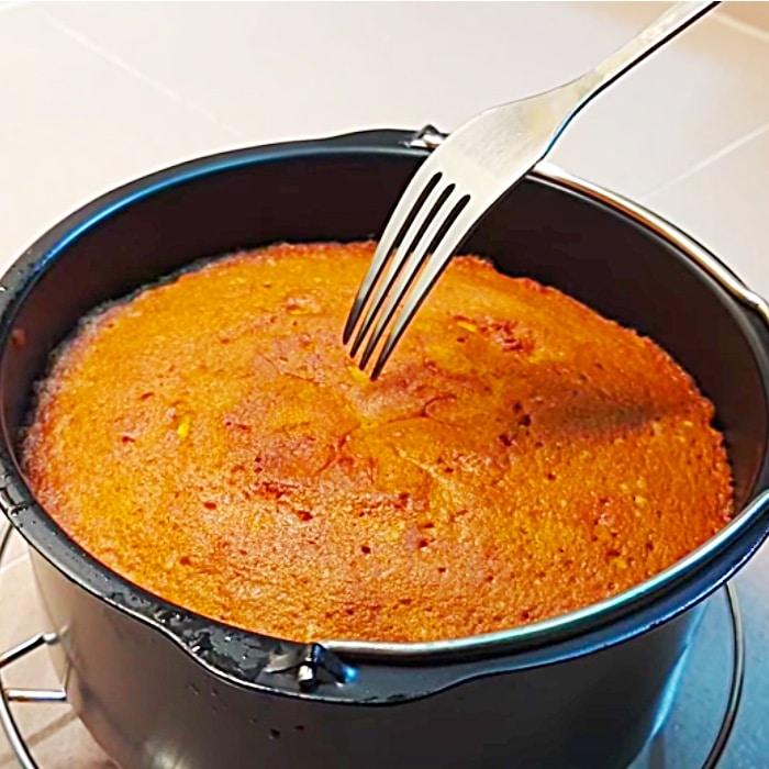 Air Fryer Butter Cake - How To Cook A Cake In An Air Fryer - Easy air Fryer Dessert