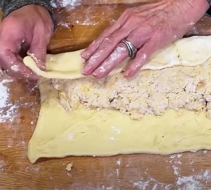 Buffalo chicken pinwheels recipes - canned crescent rolls recipe - easy appetizer recipes