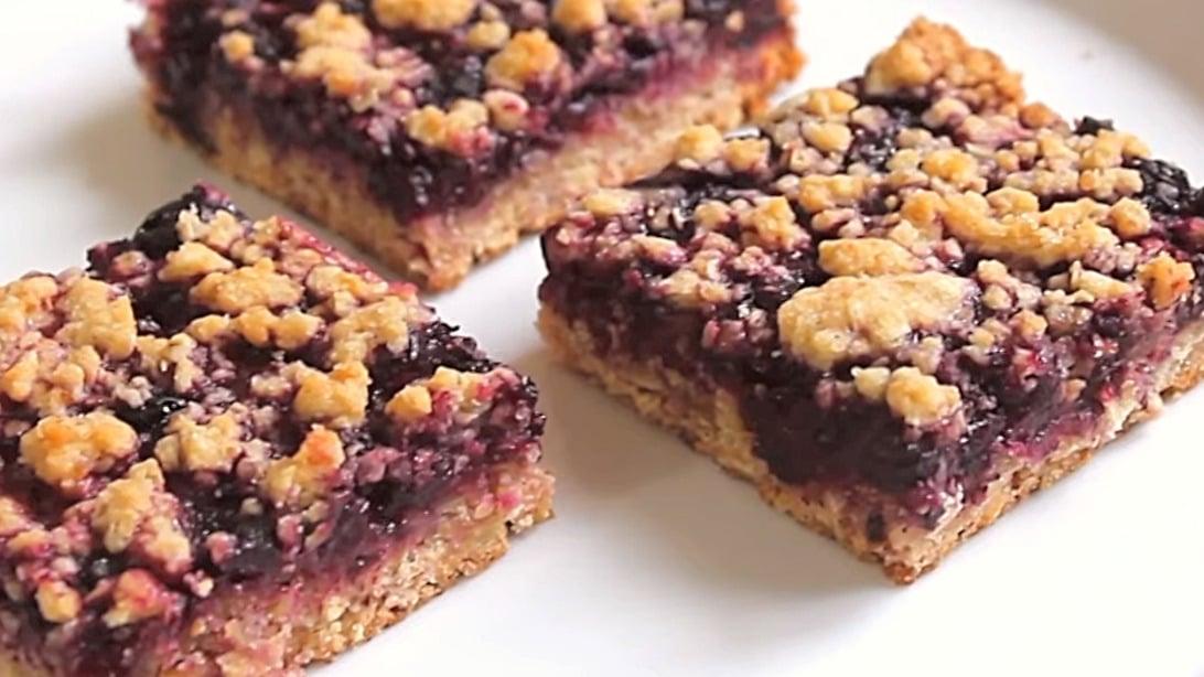 Blueberry Crumble Bars