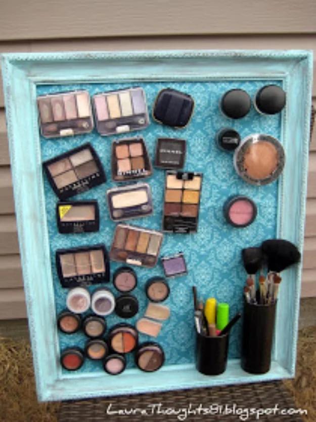 Make Up Magnet Board, a DIY gift for girls, an easy way to make a gift feel more personal and simple to pull off