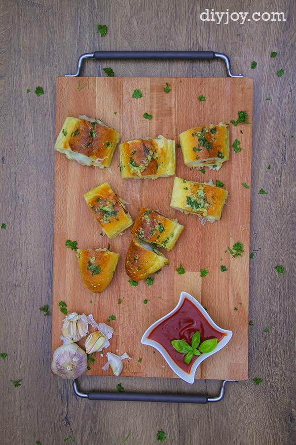Easy Recipe Ideas With Chicken and Cheese - Chicken Parmesan Stuffed Garlic Bread Recipe - Ingredients for Making Cheese Stuffed Chicken Parmesan Bread - Easy Snack Ideas and Best