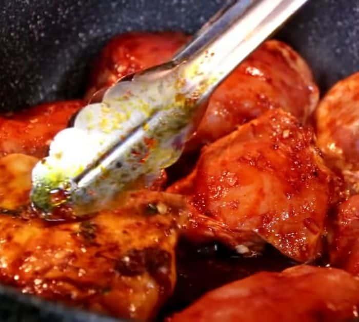 Easy One-Pan Chicken Thighs Recipe