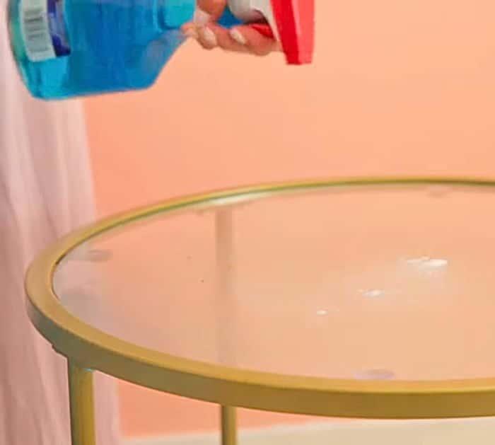 What You Need to Remove Scratches From Glasses