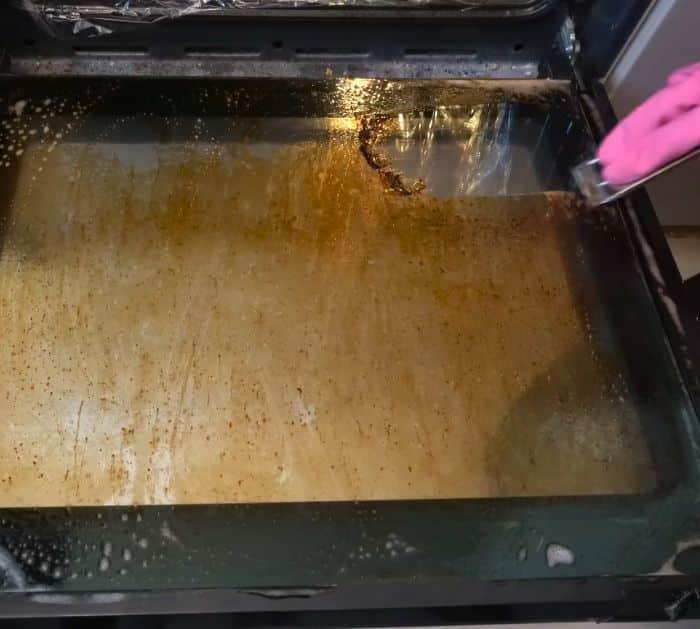 How to Clean Your Oven Like a Professional Tips