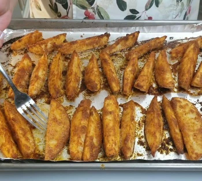 Easy To Make Crispy Oven-Baked Steak Fries