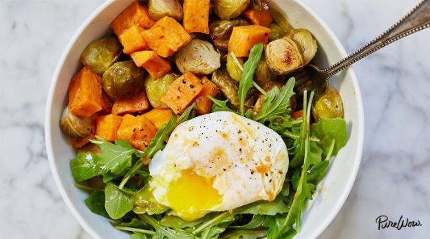 Recipes for Clean Eating - Egg and Veggie Breakfast Bowl - Raw and Whole Foods, Unprocessed Meal and Snack Ideas for Lunch and Dinner - Fresh, Healthy Foods and Recipe Ideas