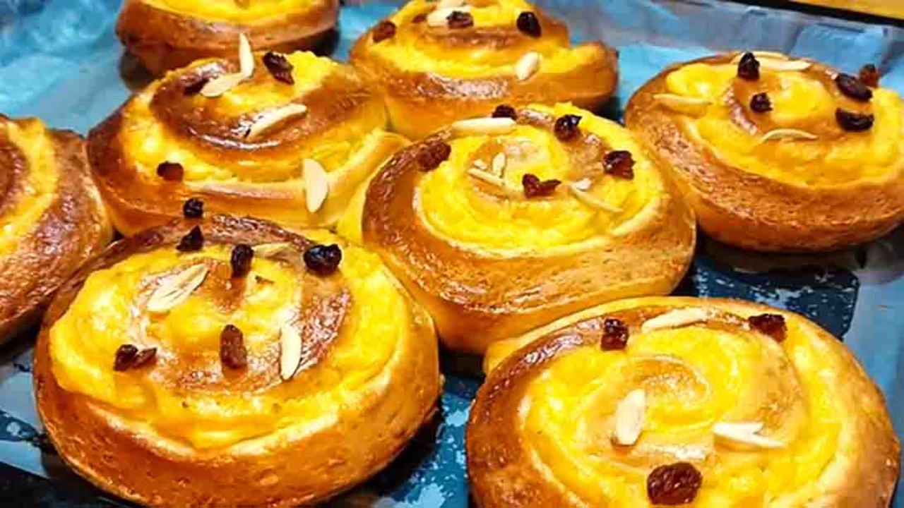 Soft & Creamy Custard Rolls Recipe