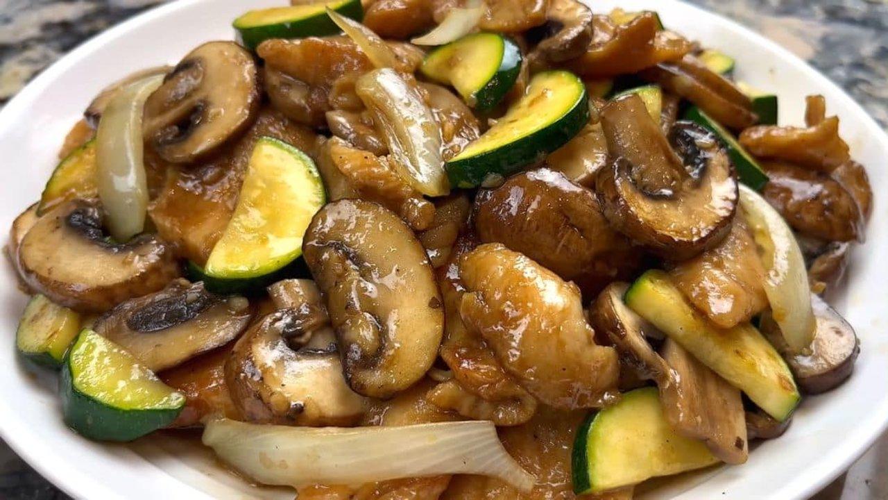 20-Minute Chicken and Mushroom Stir Fry