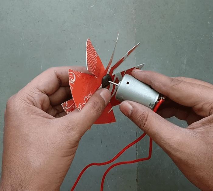 How to Make a Vacuum Cleaner Using a Bottle Materials