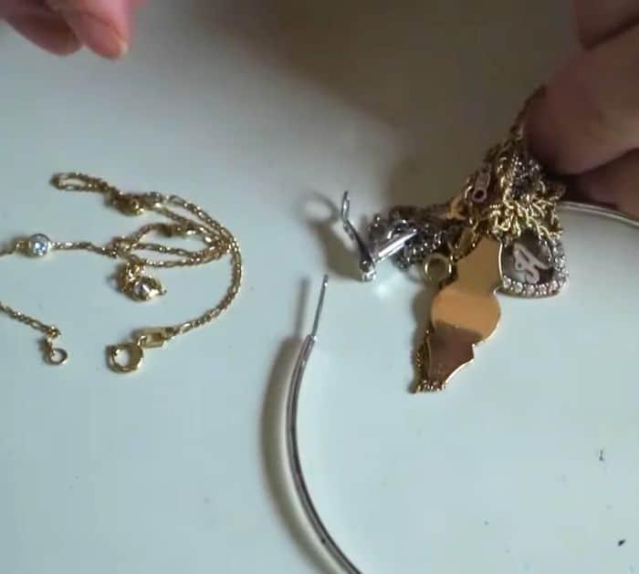 What You Need to Untangle Necklace