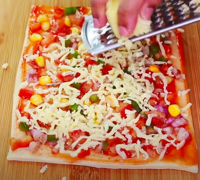 Mini Pizza Squares | Homemade Recipes
