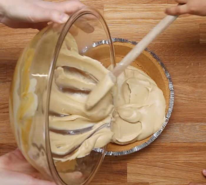 5-Ingredient Root Beer Float Pie Recipe Instructions