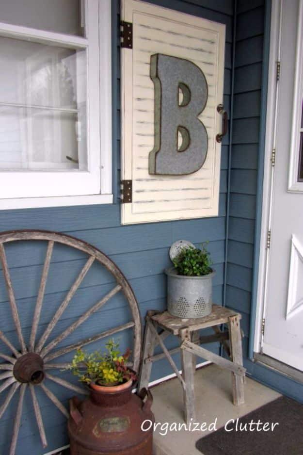 DIY Porch and Patio Ideas - Roadside Sign Porch - Decor Projects and Furniture Tutorials You Can Build for the Outdoors - Lights and Lighting, Mason Jar Crafts, Rocking Chairs, Wre
