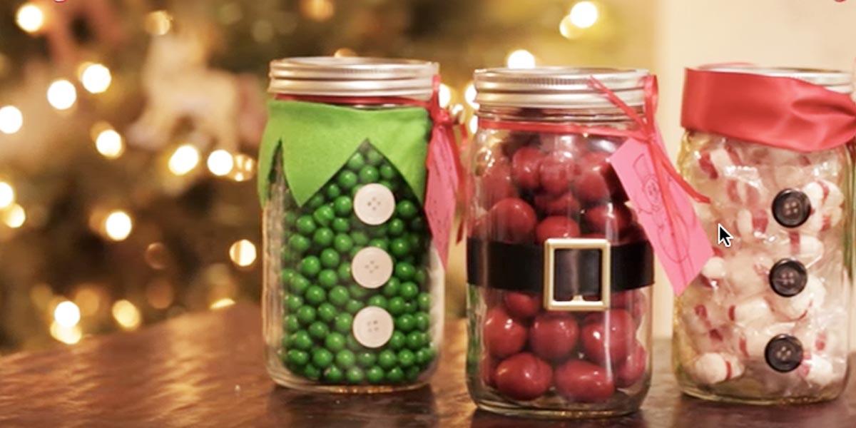 She Makes The Most Adorable Christmas Candy Mason Jars!