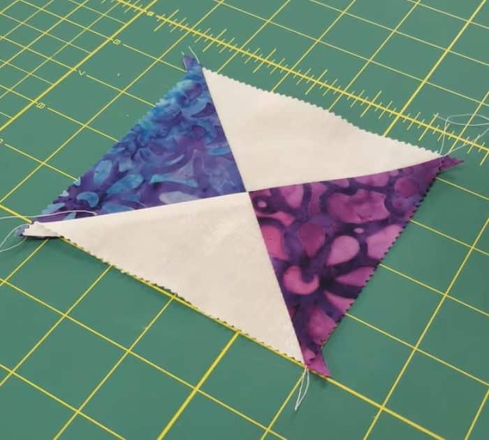 Charming Star Quilt Table Runner and Place Mats Tutorial