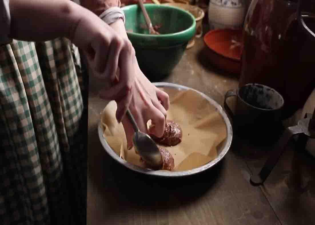 Placing the cookie batter on the baking tray