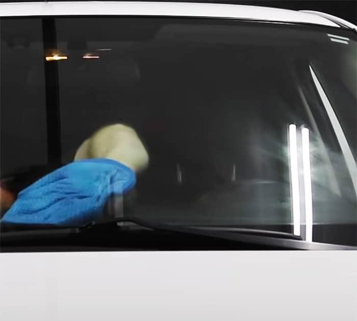 Car Detailing Tips - 4 Steps To Defog Car Windows - Defog Car Windows in Cold Weather