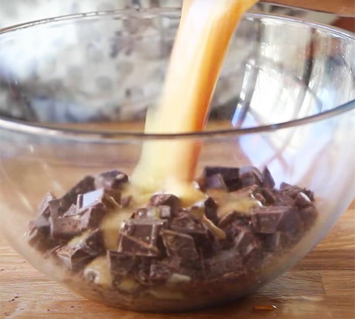How To Make Salted Caramel Whisky chocolate truffles - Chocolate Recipes - Whisky Dessert Recipes