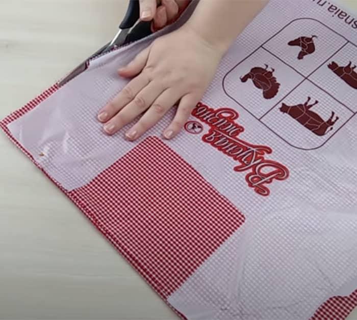 Cut Fabric For Reusable Bag - Easy Sewing