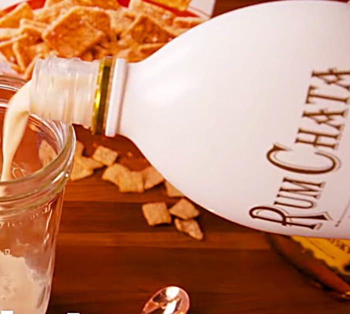 Learn to make a Cinnamon Toast Crunch drink recipe
