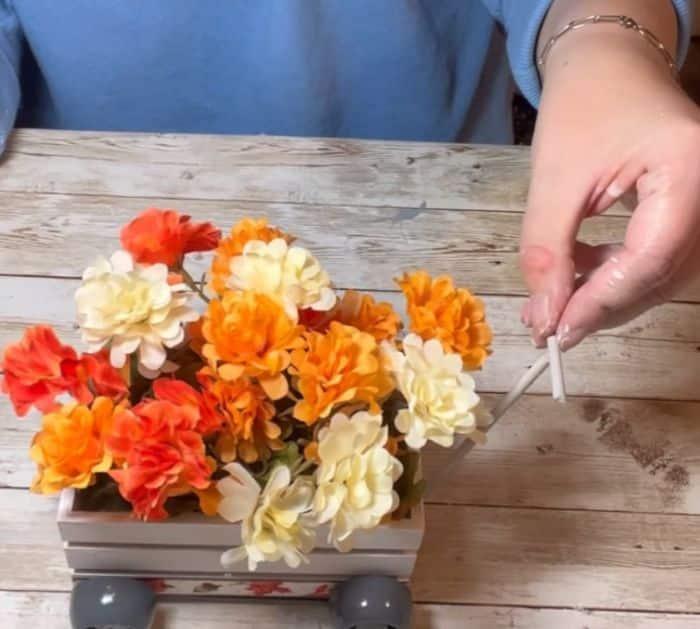 Dollar Tree Wood Crate Fall Centerpiece Instructions