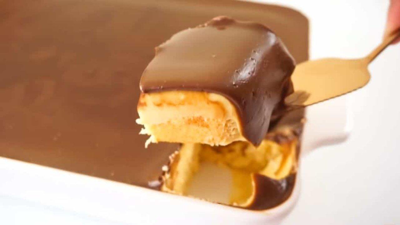 Easy Boston Cream Cake Recipe