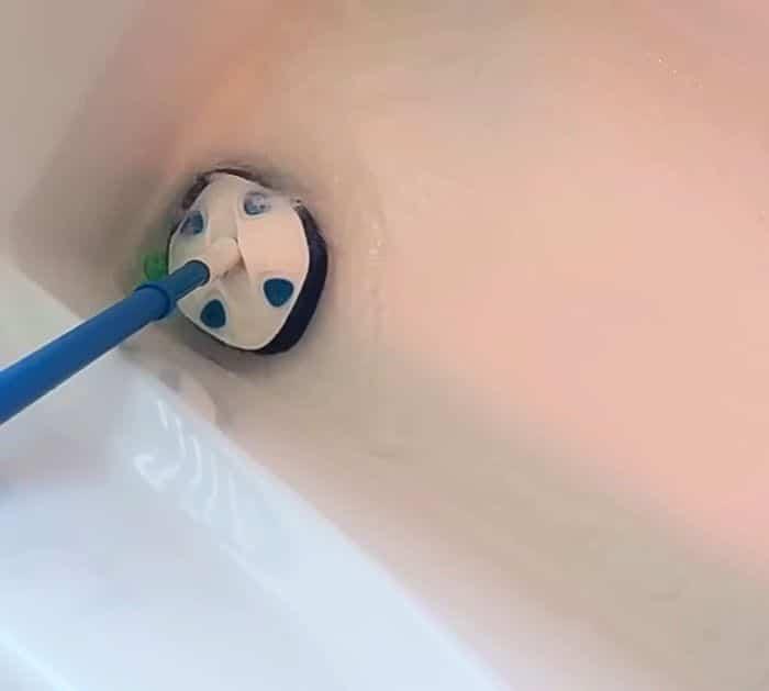 How to Clean Your Bathtub