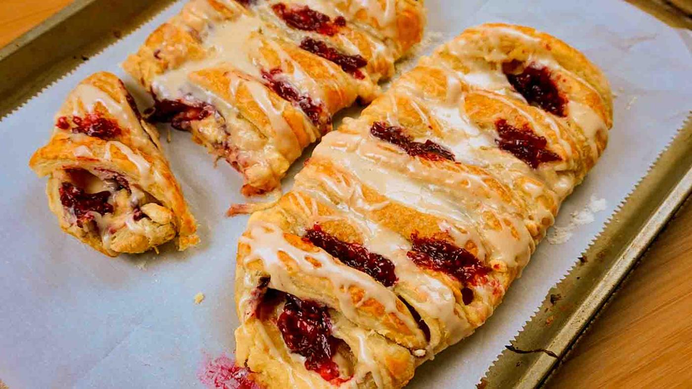 Raspberry Cream Cheese Danish Recipe