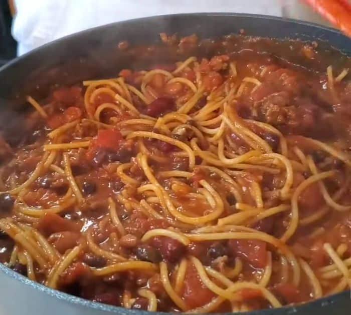 How To Make Loaded Chili Spaghetti