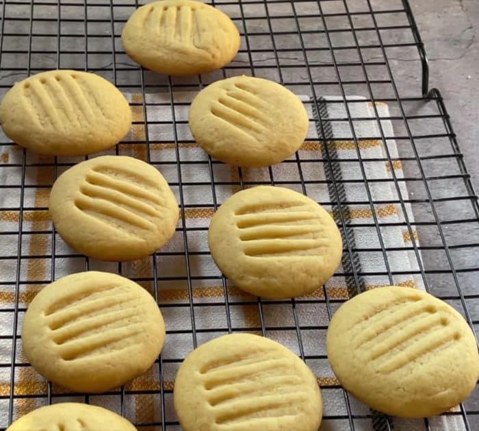 Easy Condensed Milk Cookies Tutorial