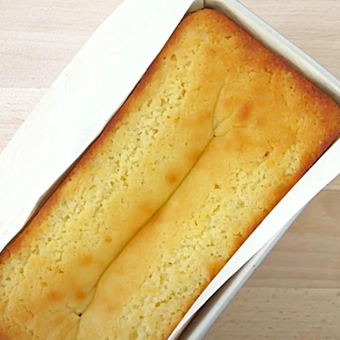 Keto Yogurt Almond Cake - Easy Keto Desserts - How To Make A Keto Cake - Keto Recipes