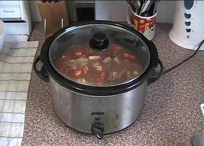 Slow cooking the beef stew