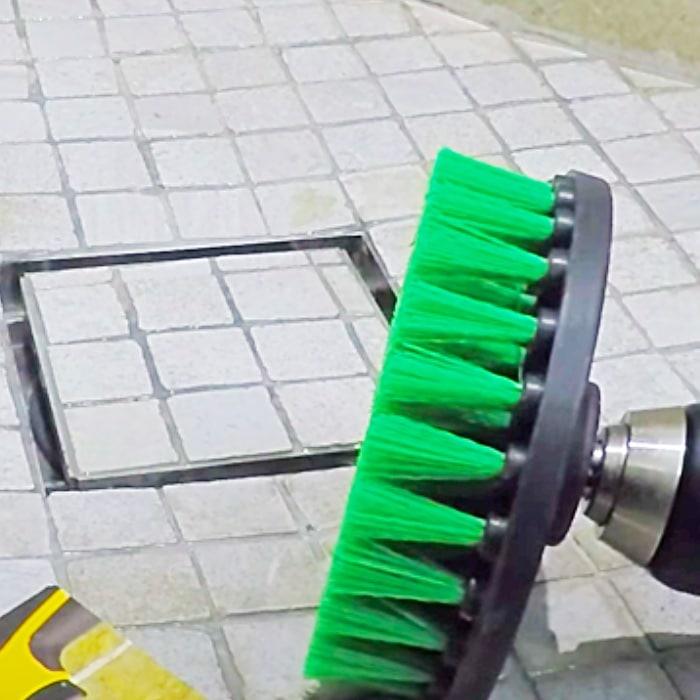 How To Clean A Shower With A Power Drill - Easy Bathtub Cleaning - Cleaning Hack