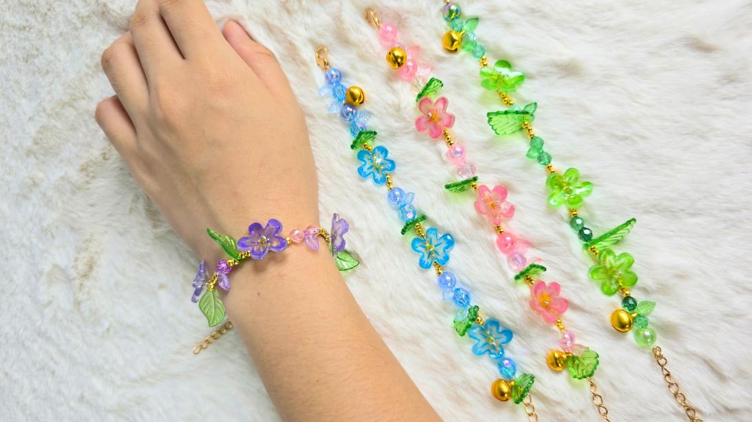 How to Make DIY Shrinky Dink Flower Bracelets