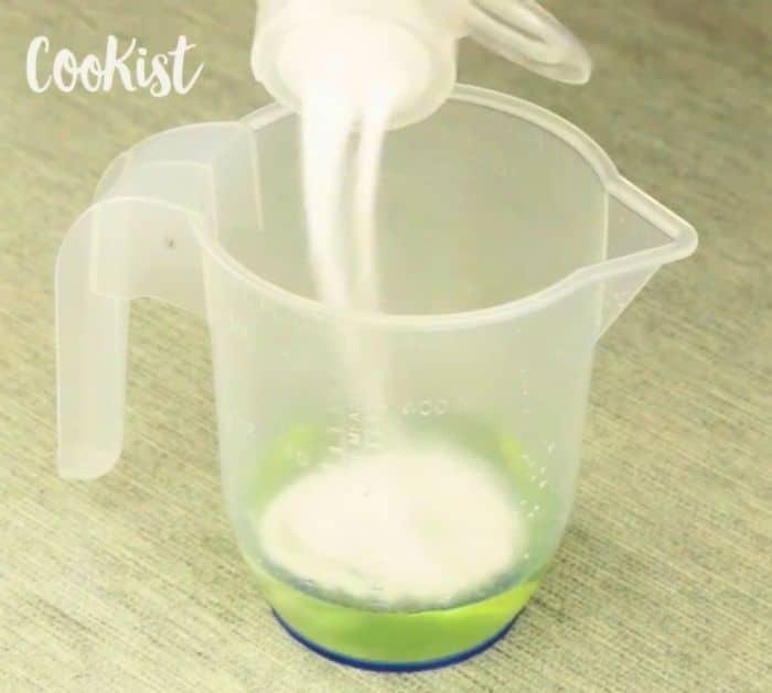 How to Whiten Clothes Without Using Bleach Tips