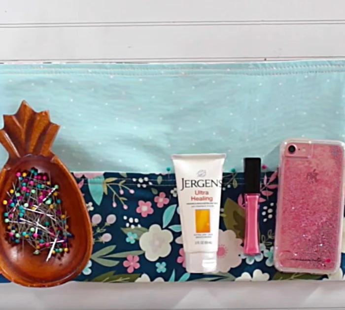 Try following these simple instructions to make a bag organizer insert out of a placemat